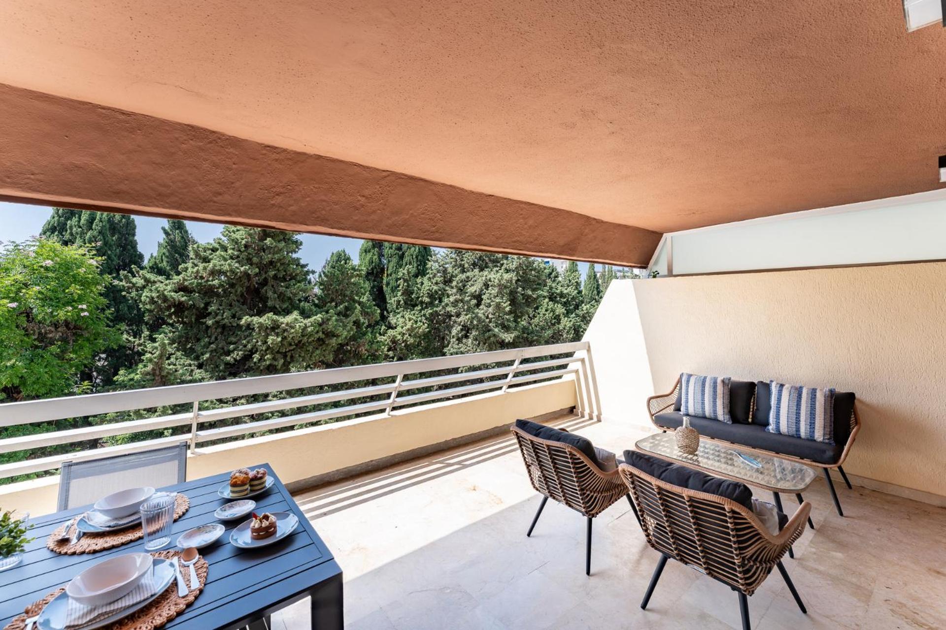 Ct 393 - Faro's Soulrise Rooftop - Apartment